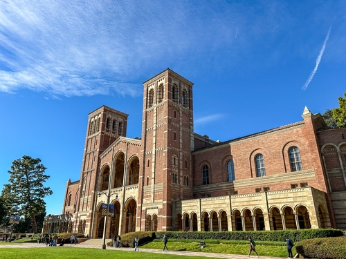 colleges in Los angeles