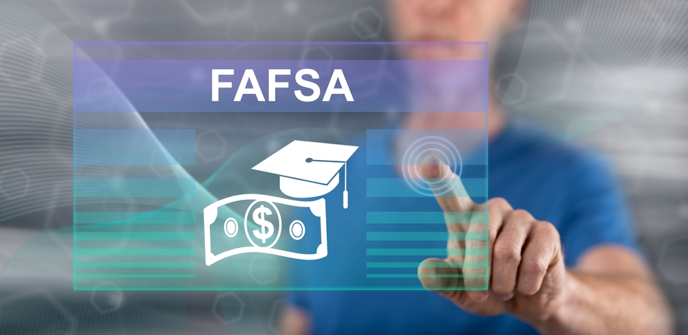 What Is a Dependent vs. Independent Student for FAFSA?